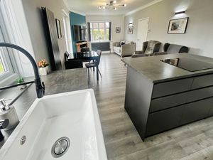 Kitchen- click for photo gallery